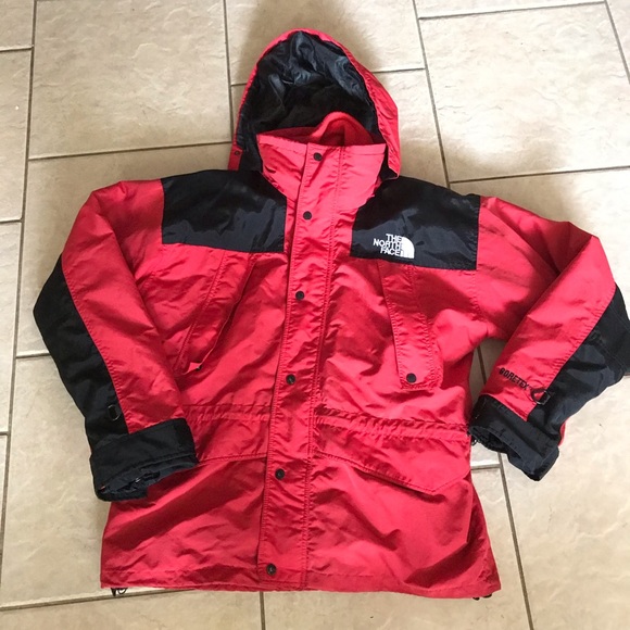 the north face red coat